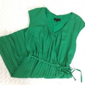 Jones New York Green Pleated Sleeveless Dress Sz16
